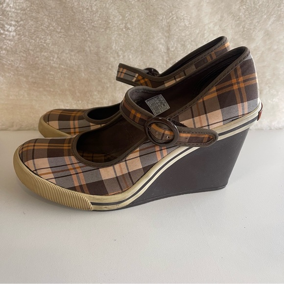 Rocket Dog Shoes Womens Vintage Inspired Rocket Dog Platform Mary